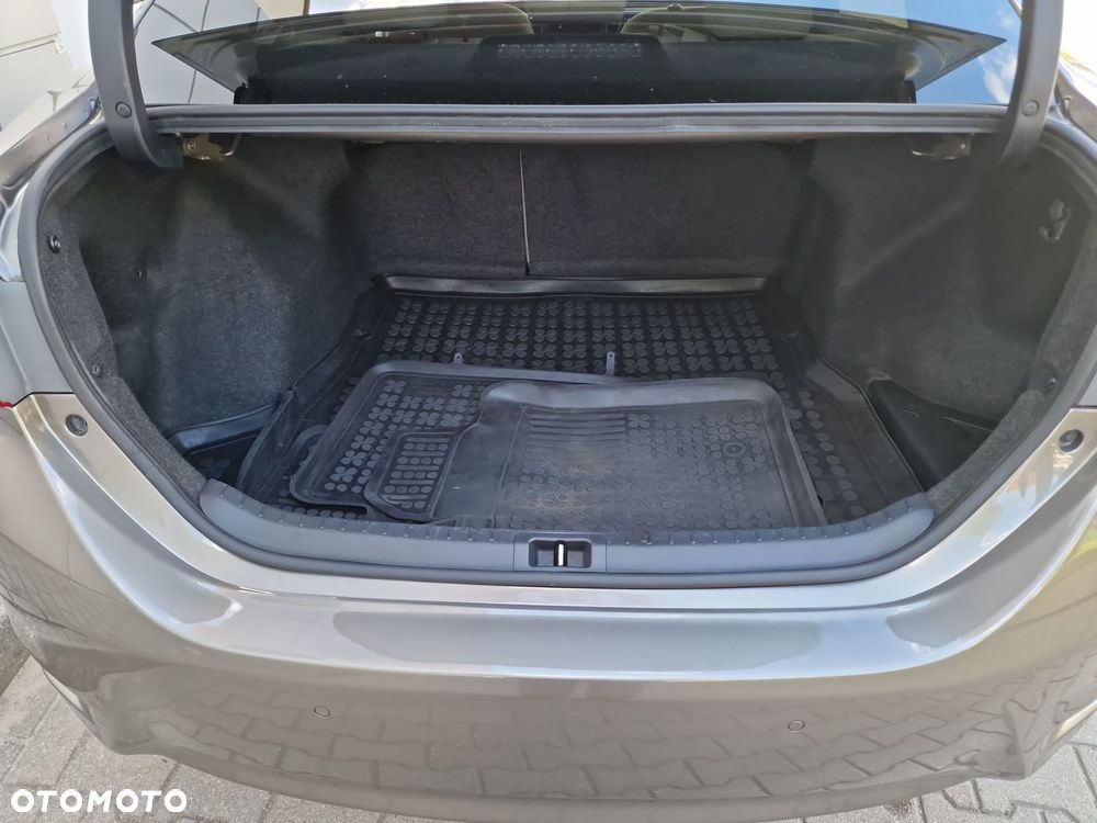 Toyota Corolla 1.6 Premium EU6 - 21