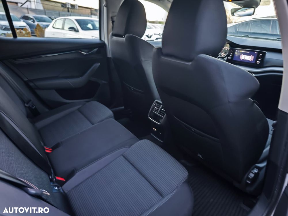 Skoda Octavia 2.0 TDI Ambition - 17