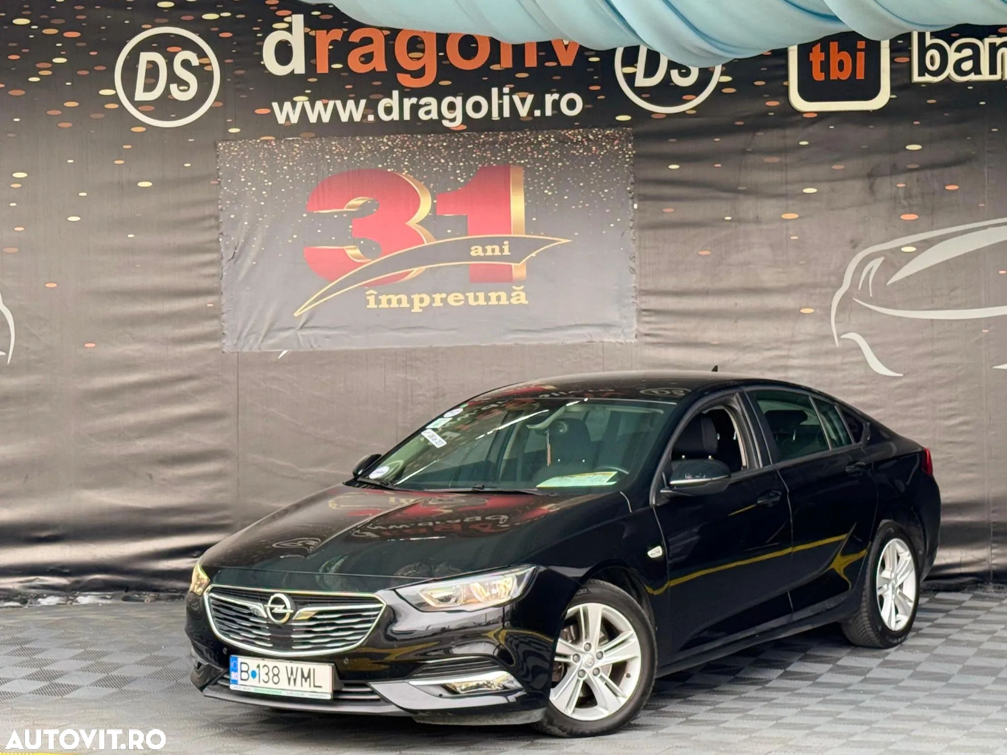 Opel Insignia - 1