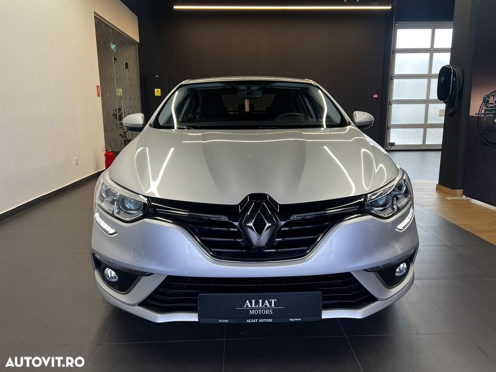 Renault Megane TCe Life - 6