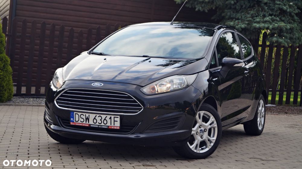 Ford Fiesta 1.25 Champions Edition - 4