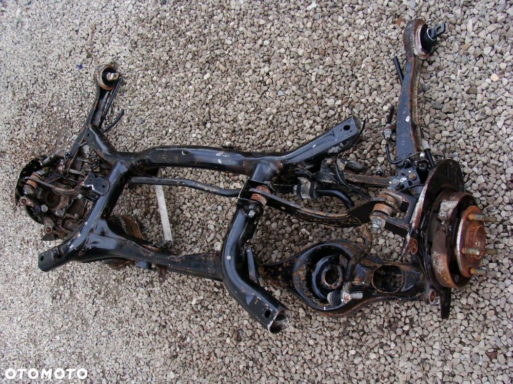 zawieszenie tylne mitshubishi outlander ii peugeot 4007 citroen c-crosser - 2