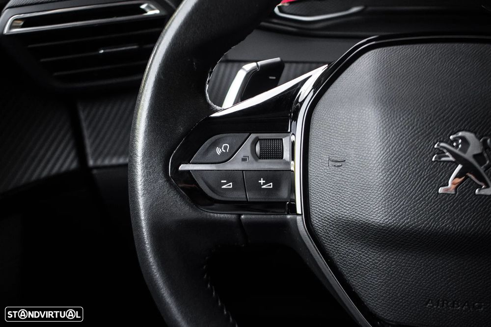 Peugeot 2008 1.5 BlueHDi Allure EAT8 - 13
