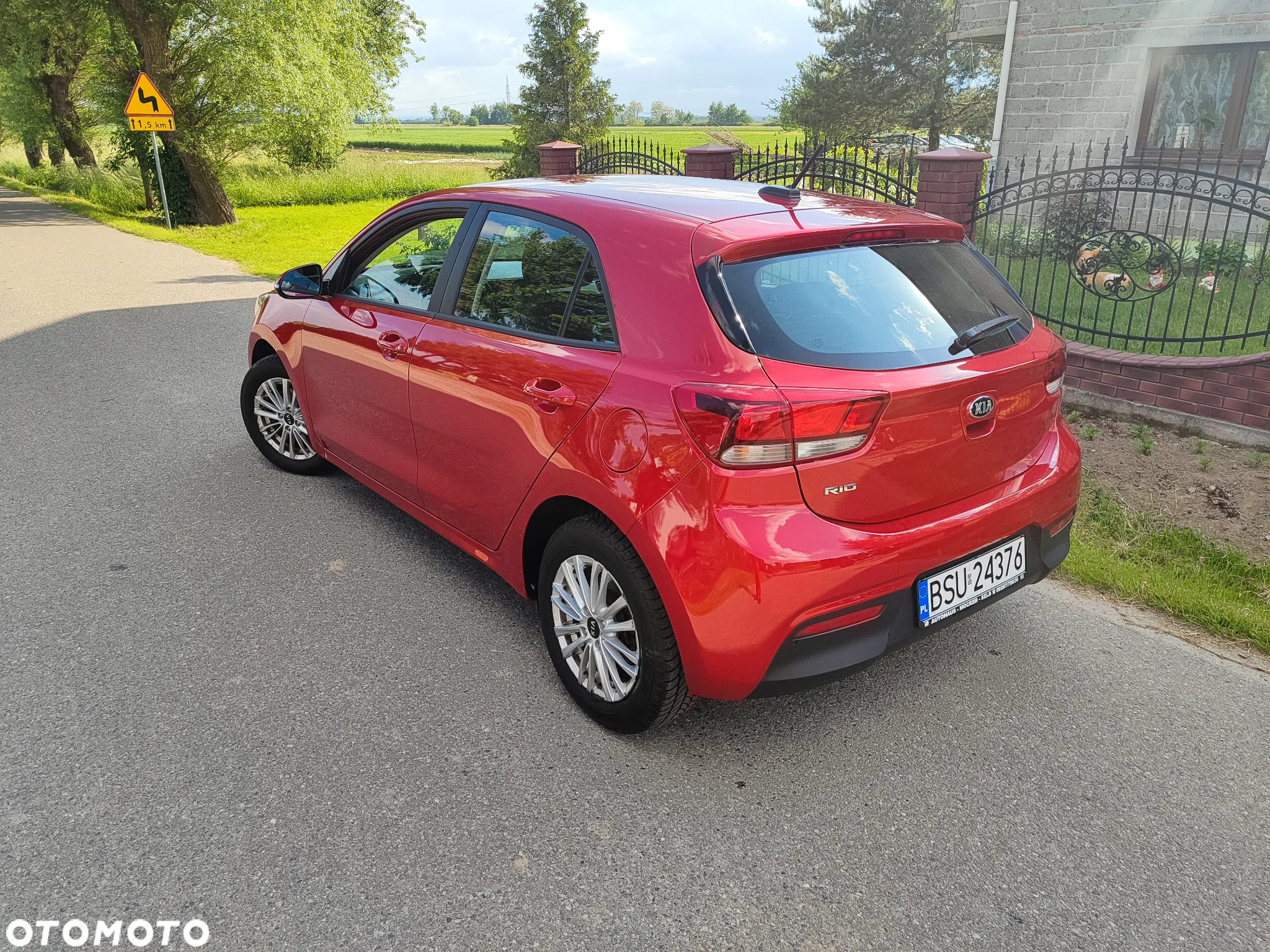 Kia Rio 1.2 L - 2