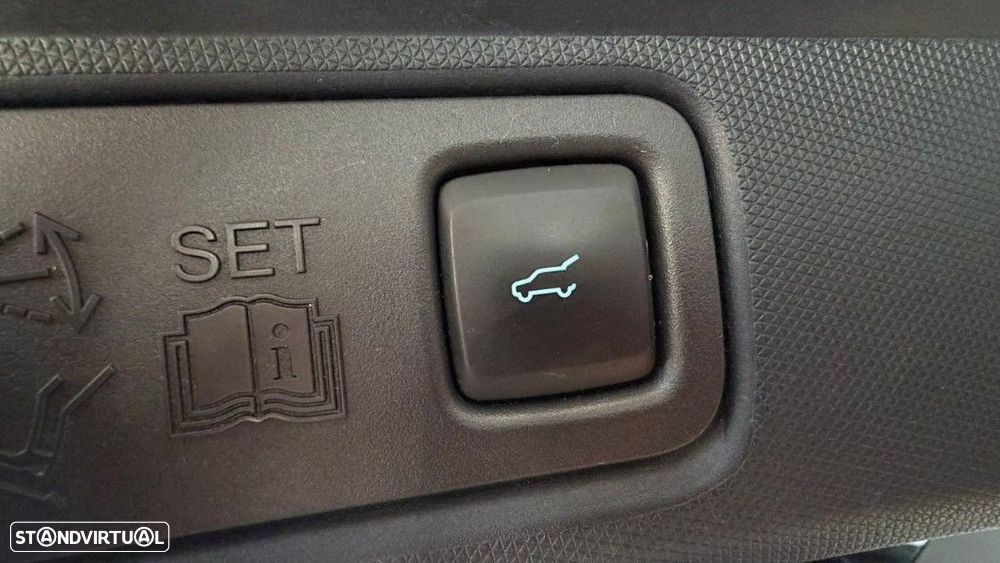 Ford Mustang Mach-E 75.7 kWh Premium AWD - 13