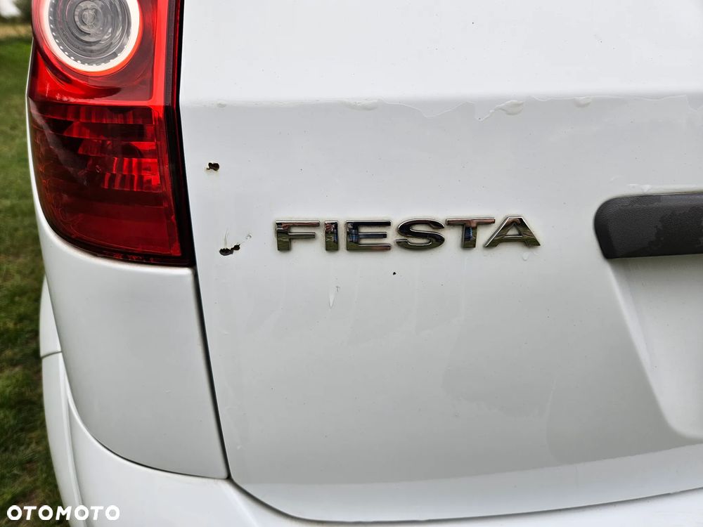 Ford Fiesta 1.25 Ambiente - 16