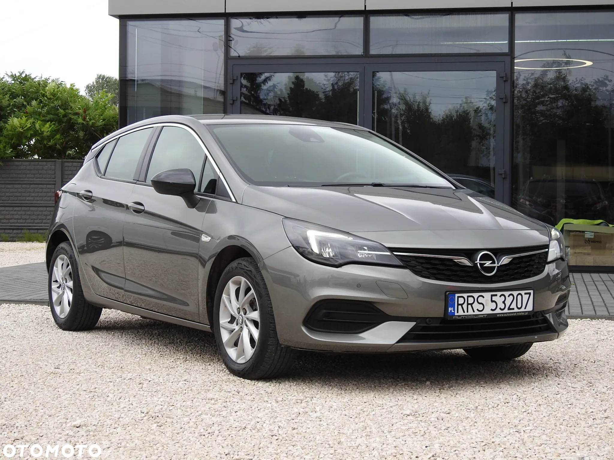 Opel Astra 1.2 Turbo Business Edition - 2