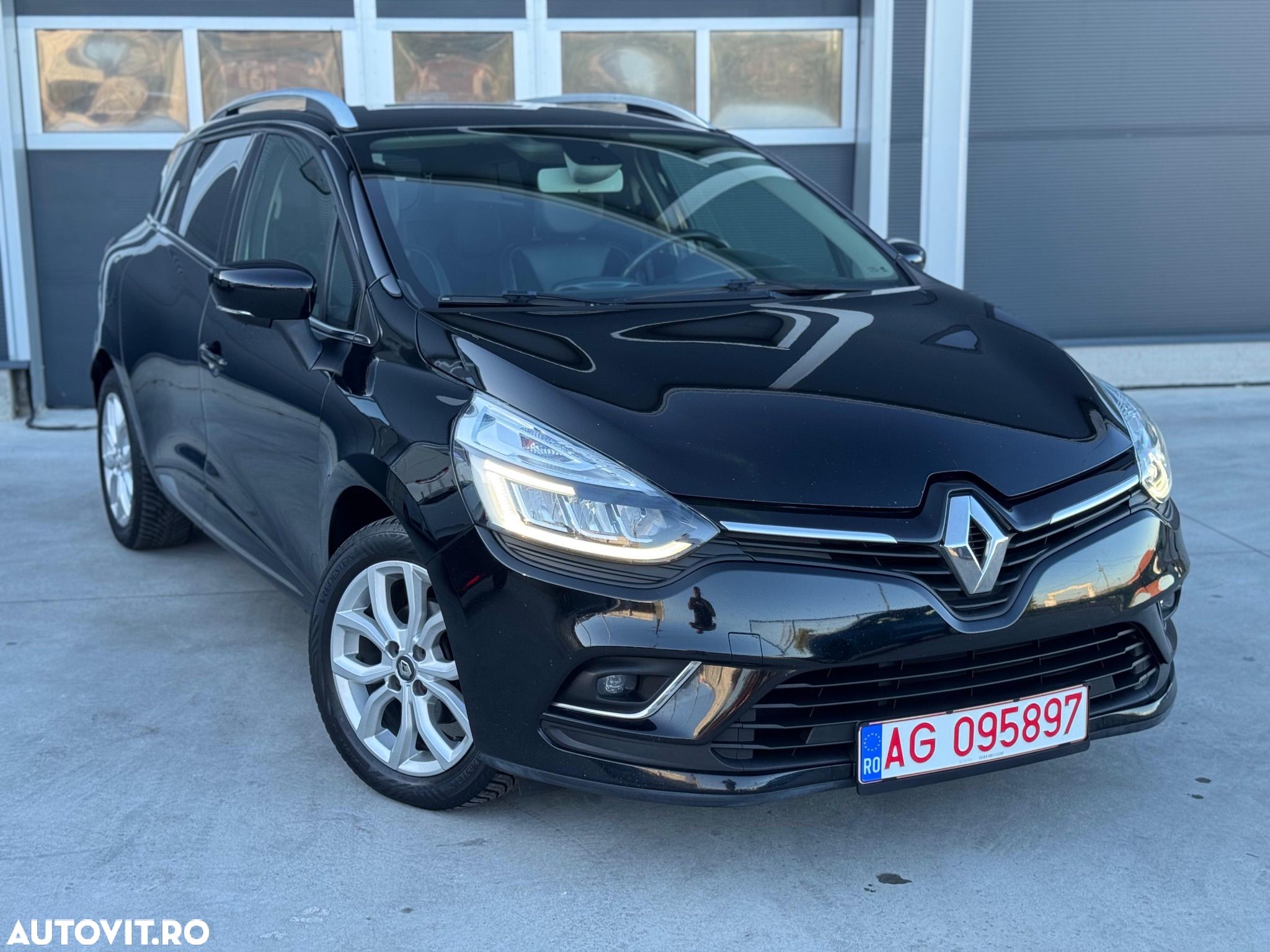Renault Clio ENERGY TCe 90 Start & Stop Intens - 1