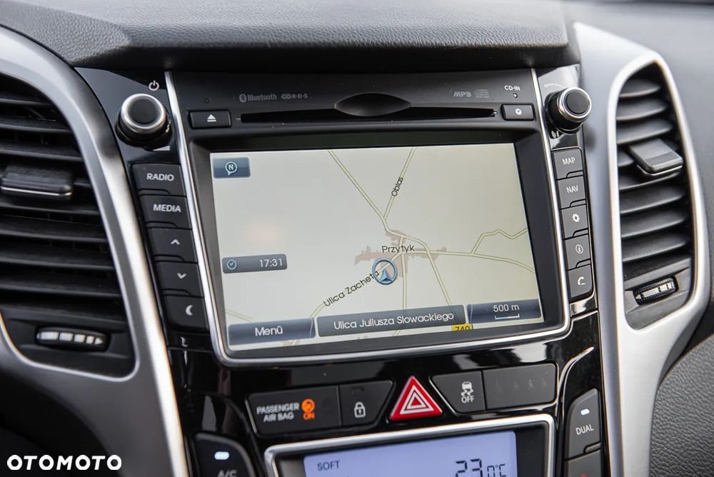 Hyundai i30 1.6 CRDi Automatik Trend - 27