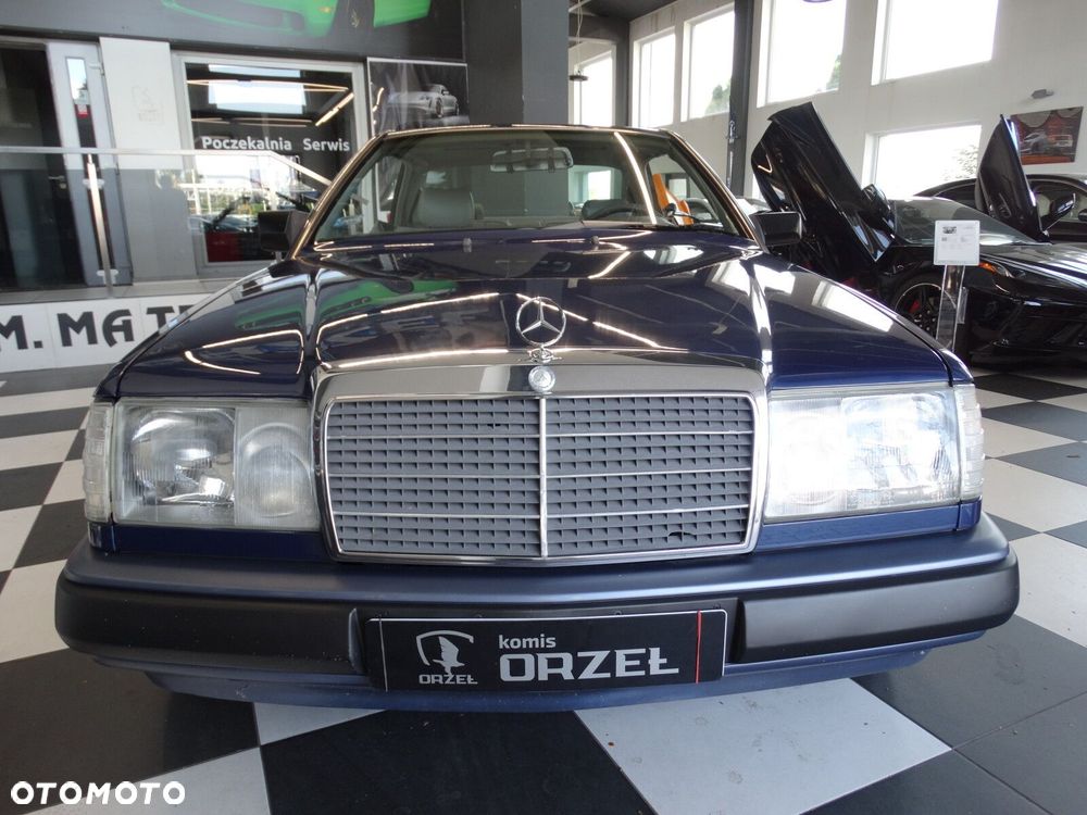 Mercedes-Benz Klasa E - 9
