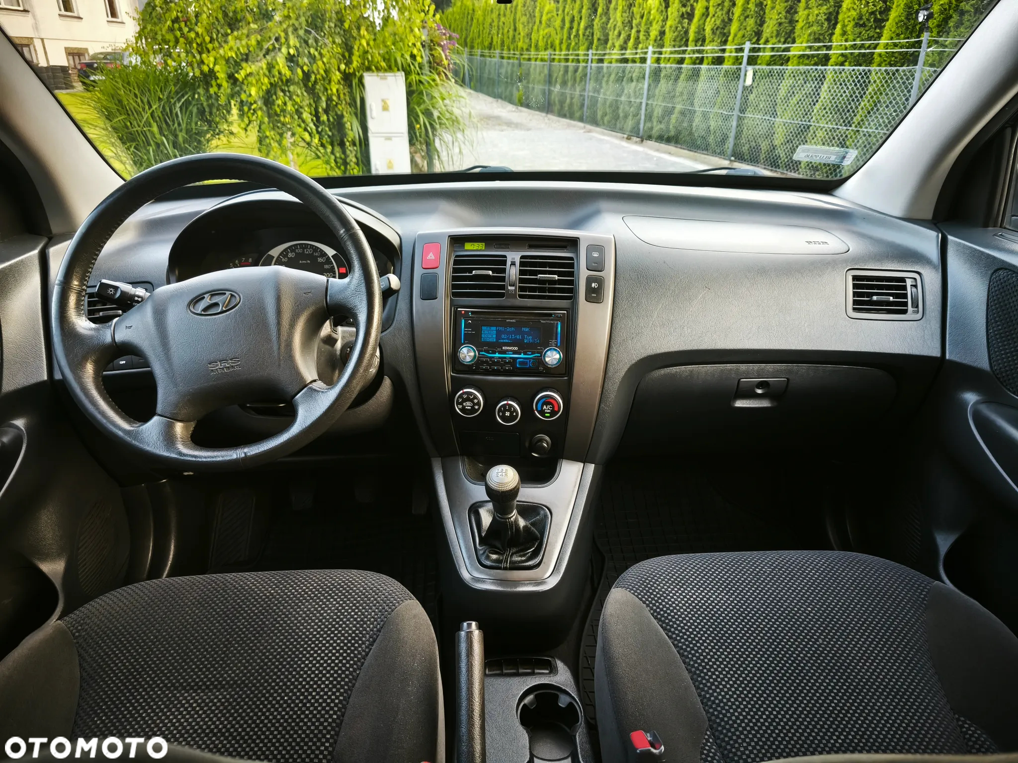 Hyundai Tucson 2.0 Comfort 2WD - 19