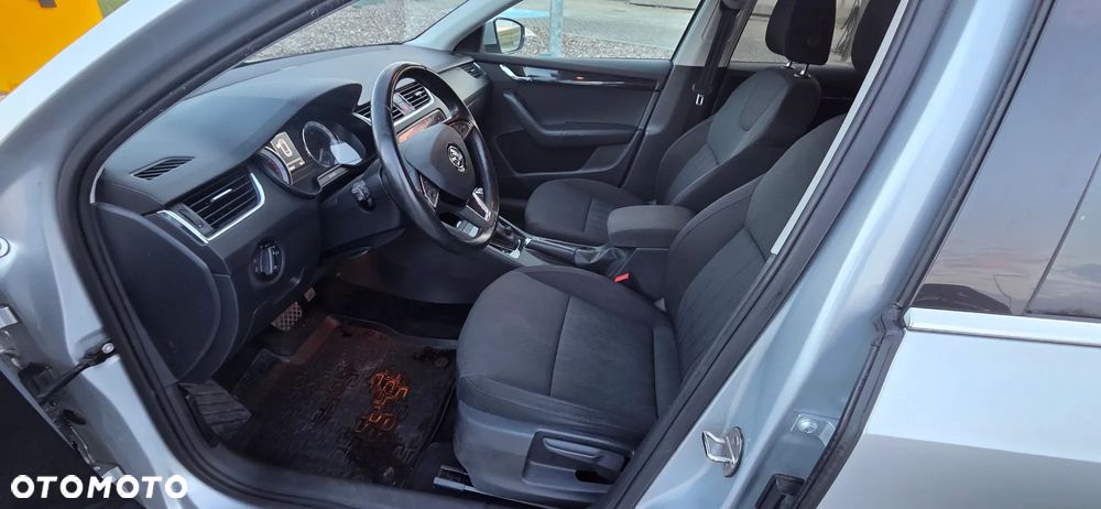 Skoda Octavia 1.5 TSI ACT Style DSG - 5