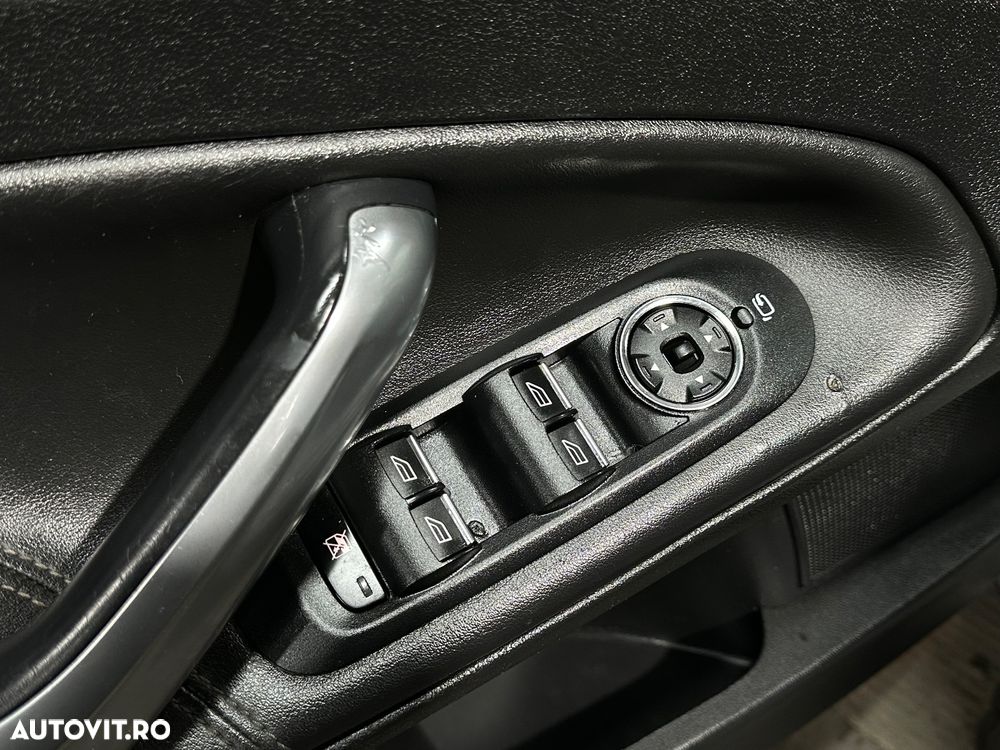 Ford Mondeo - 11