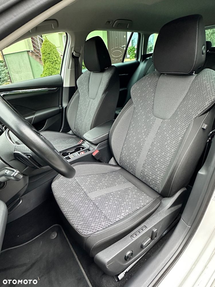 Skoda Octavia 2.0 TDI DSG Style - 14