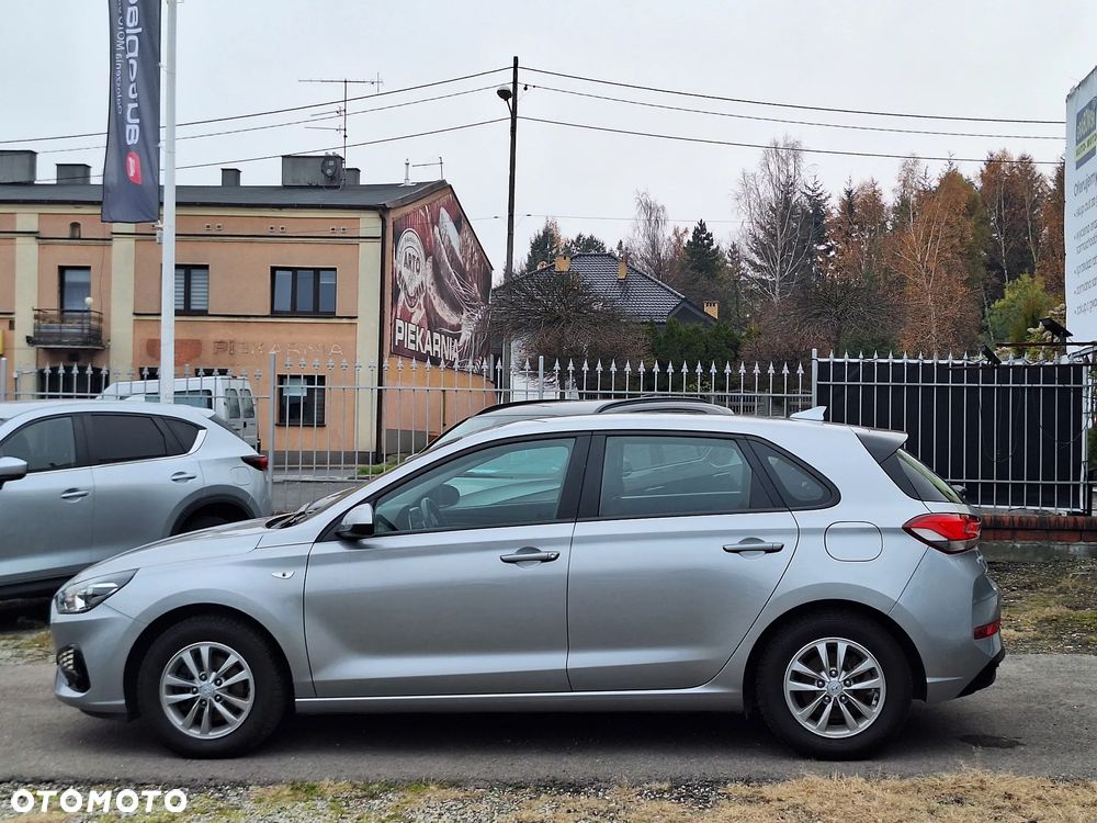 Hyundai i30 1.5 DPI Classic + - 8