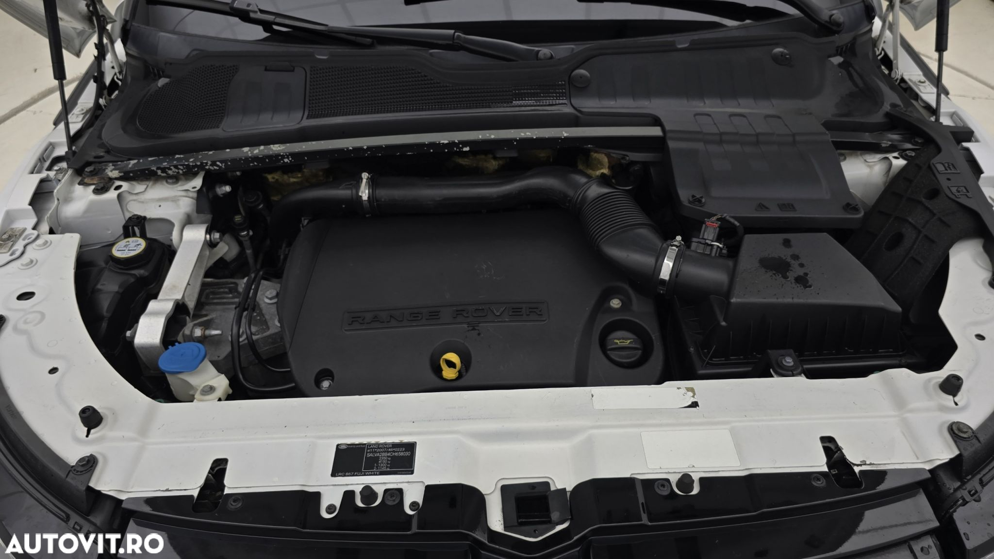 Land Rover Range Rover Evoque - 24