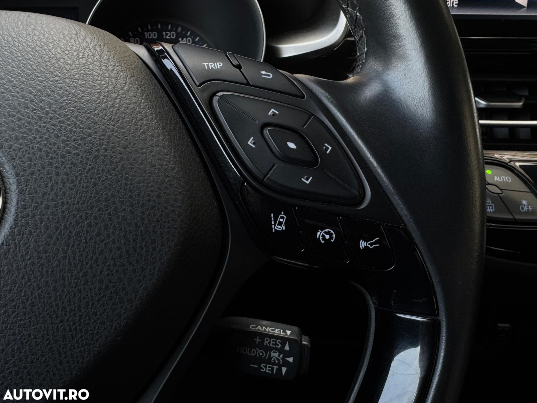 Toyota C-HR - 15