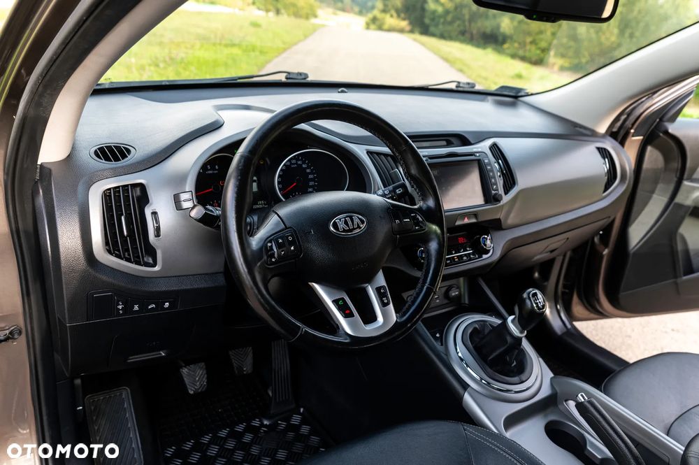 Kia Sportage 2.0 CRDI XL AWD - 28
