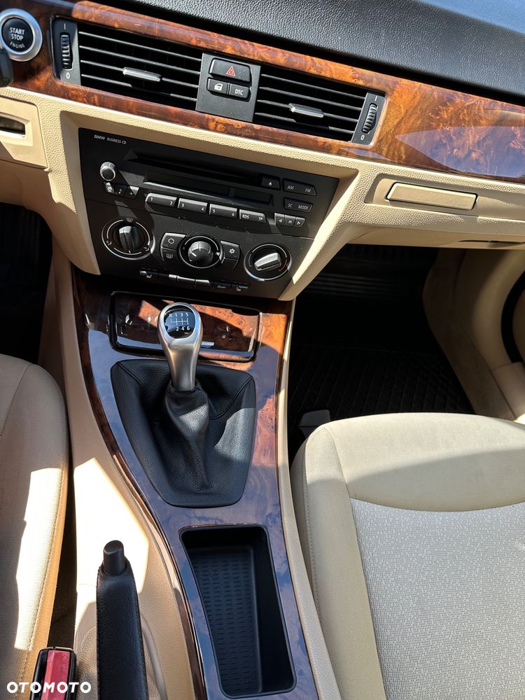 BMW Seria 3 318i Edition Lifestyle - 26