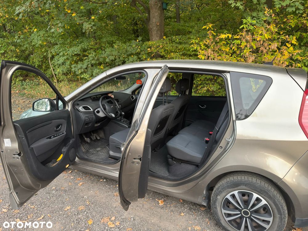 Renault Scenic - 10