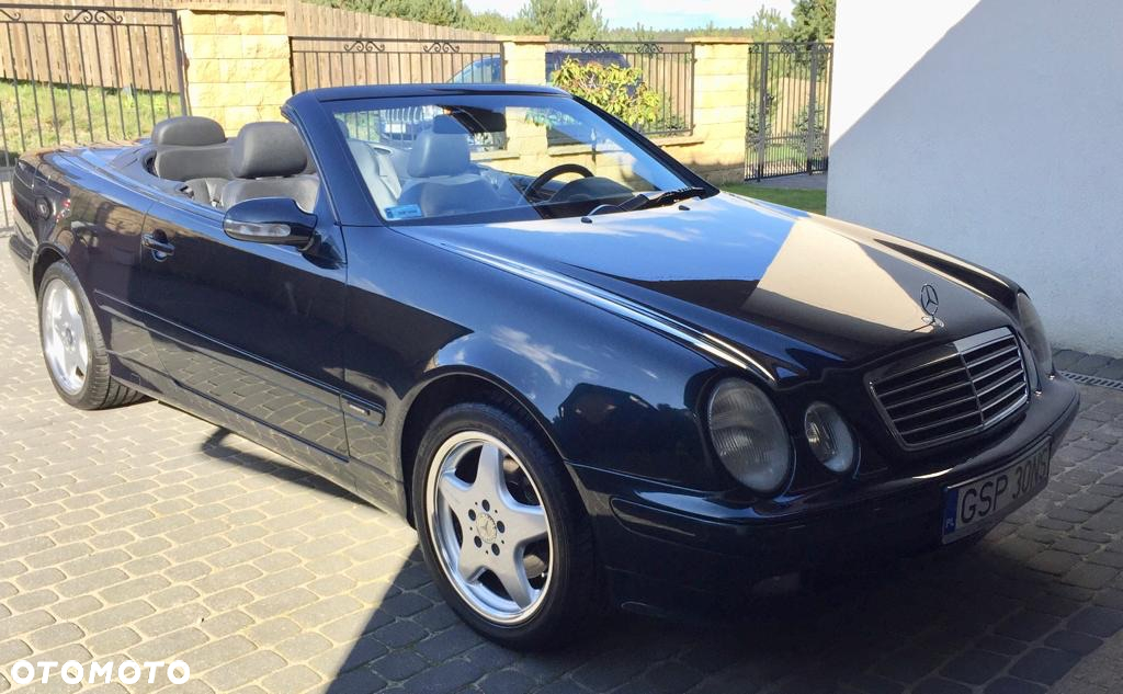 Mercedes-Benz CLK - 10