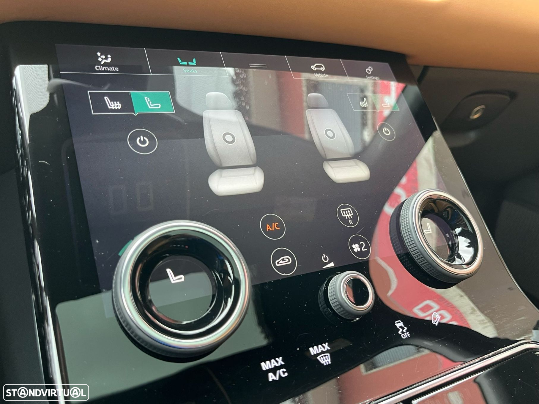 Land Rover Range Rover Velar 3.0 D R-Dynamic SE - 27