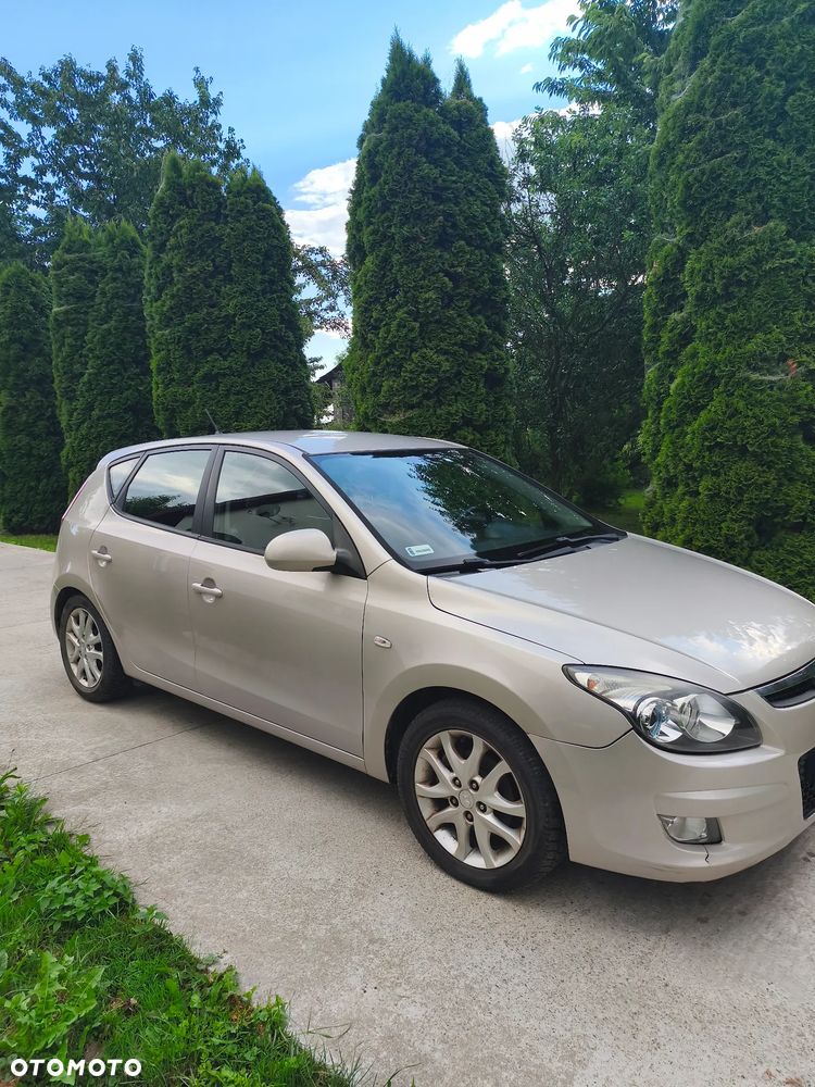 Hyundai i30 1.6 CRDi Comfort - 1