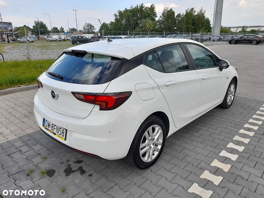 Opel Astra 1.4 T Enjoy S&S - 3