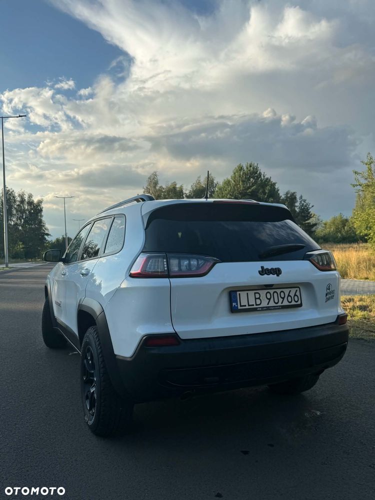 Jeep Cherokee - 6