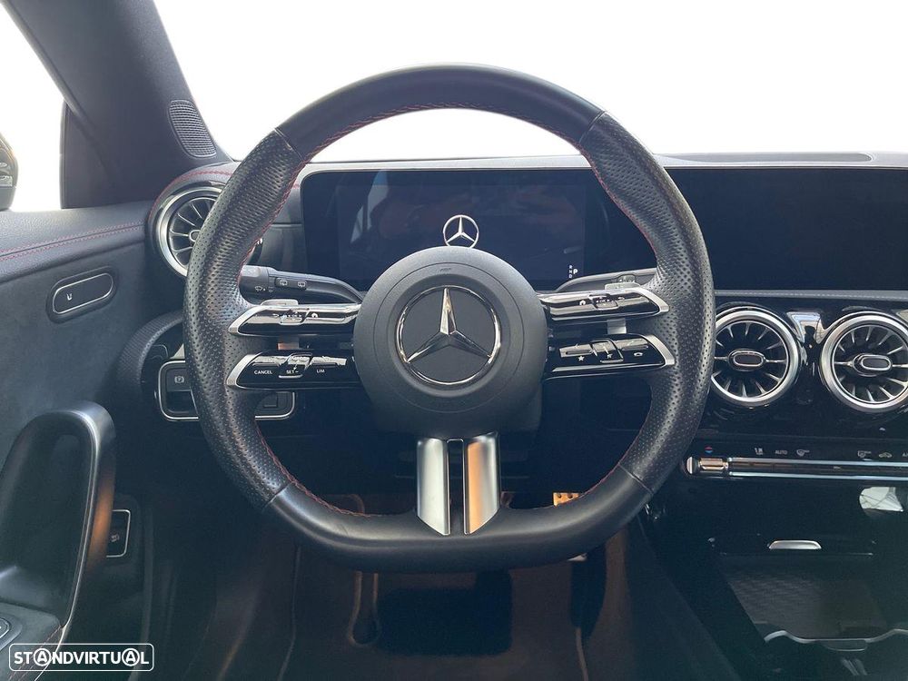 Mercedes-Benz CLA 180 d Shooting Brake AMG Line Aut. - 14