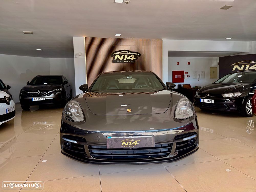 Porsche Panamera - 3