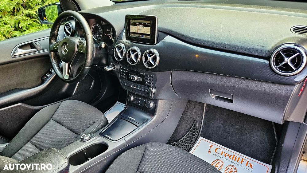 Mercedes-Benz B 180 - 14