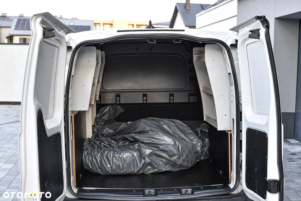 Volkswagen Caddy - 19