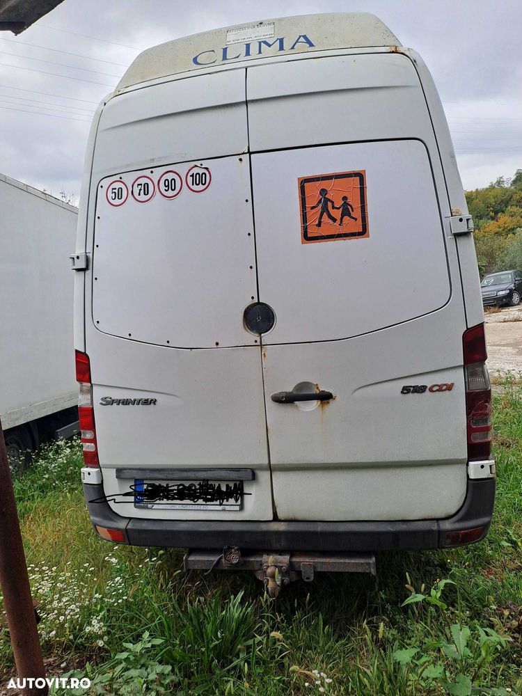 Dezmembrez Mercedes Sprinter  mot.3.0 CDI Euro 4 punte dubla - 3