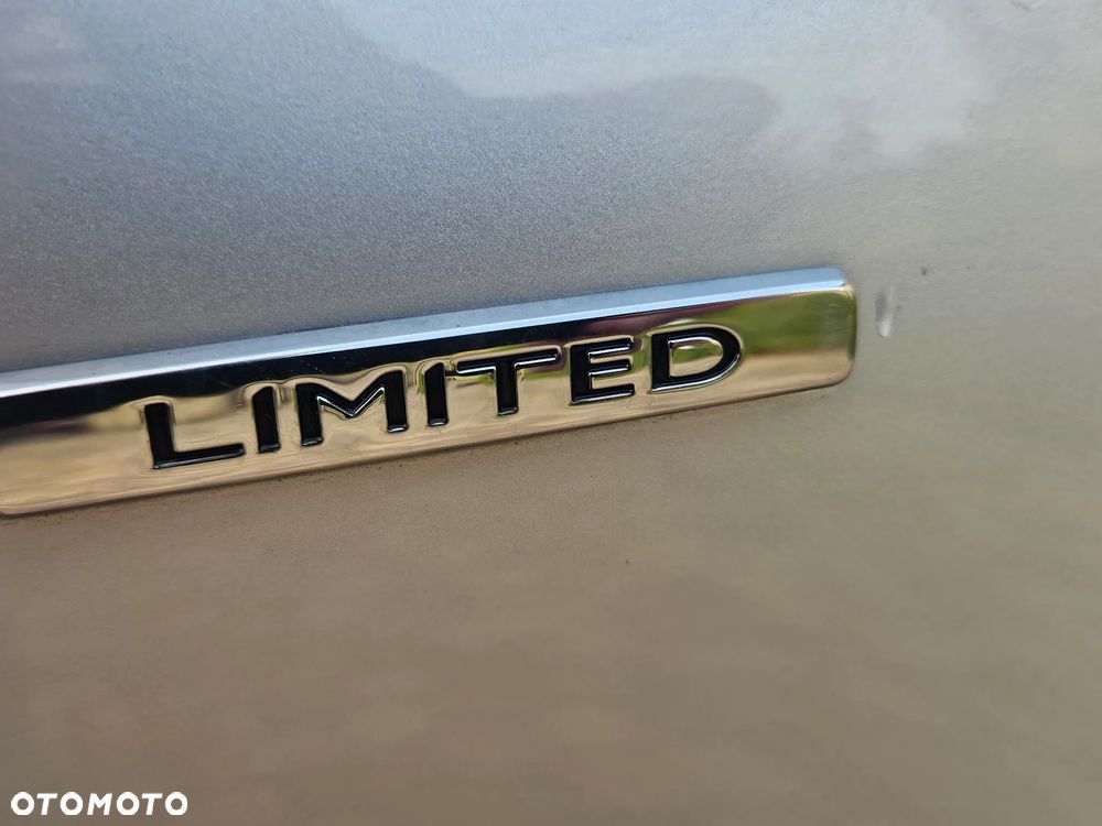 Renault Clio 1.2 16V 75 LIMITED - 10