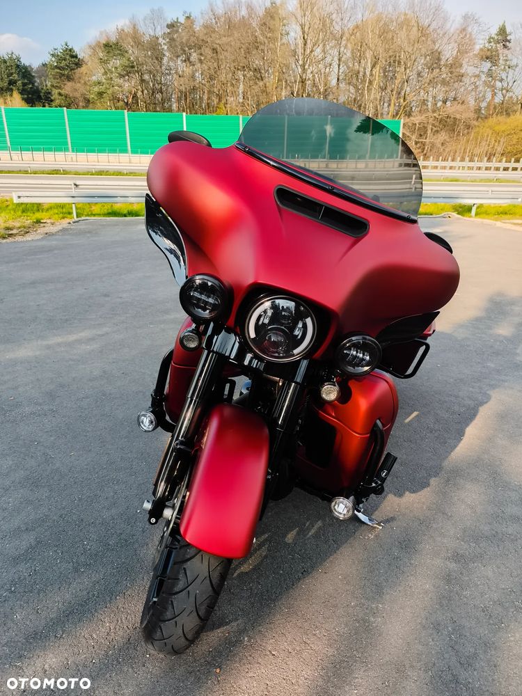 Harley-Davidson Touring Street Glide - 2