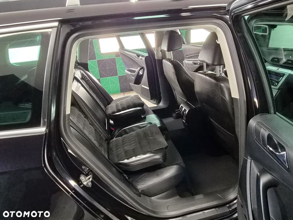 Volkswagen Passat - 23