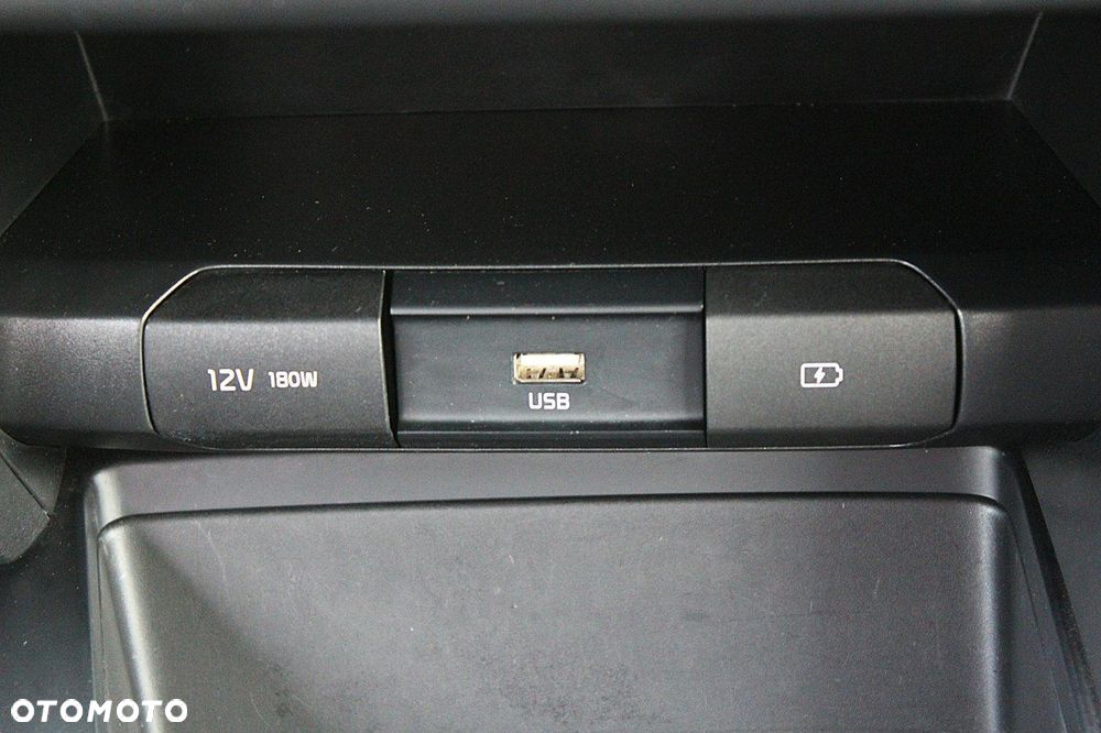Kia Ceed 1.6 CRDi mHEV M - 17