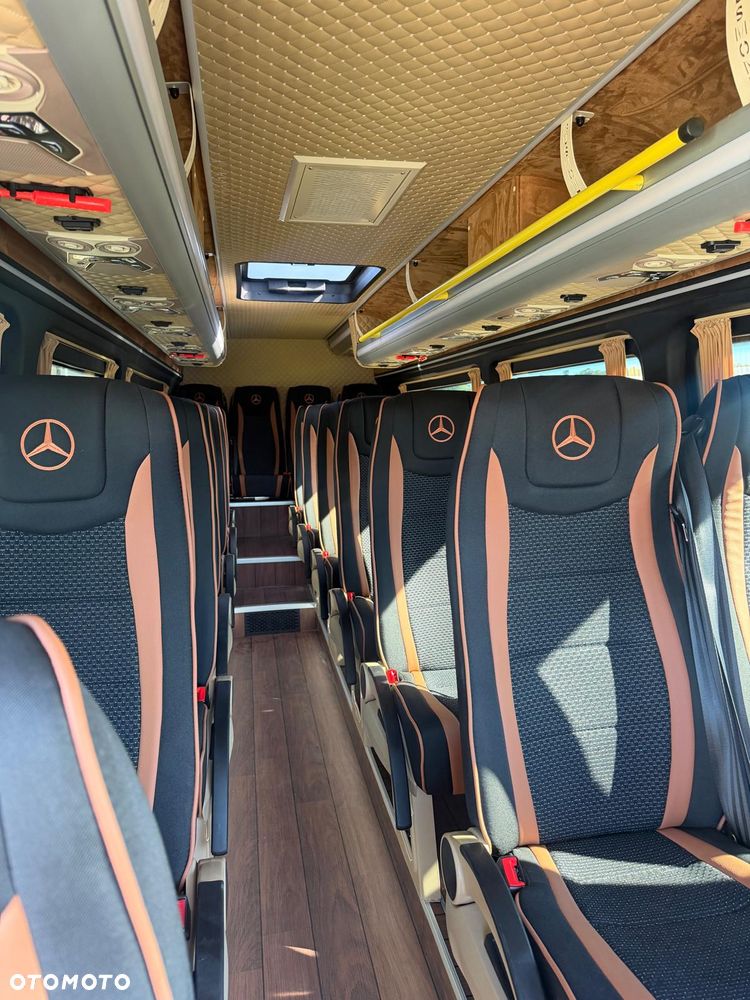 Mercedes-Benz Sprinter 519 - 3