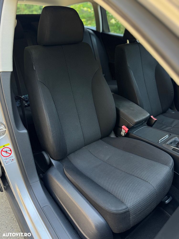 Volkswagen Passat 1.9 TDI Comfortline - 28