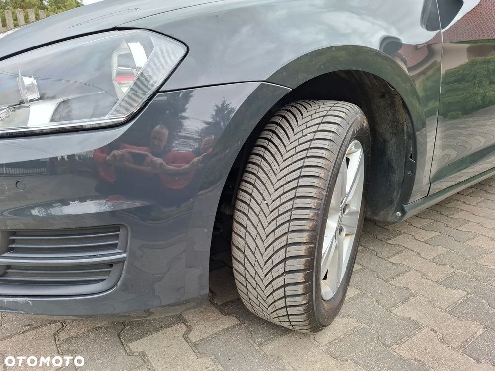 Volkswagen Golf - 28