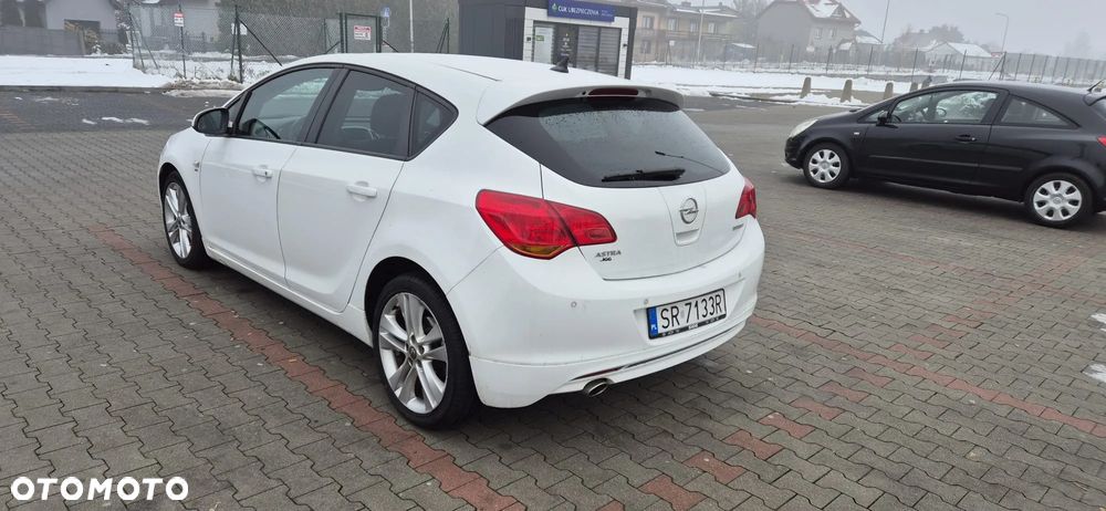 Opel Astra - 4