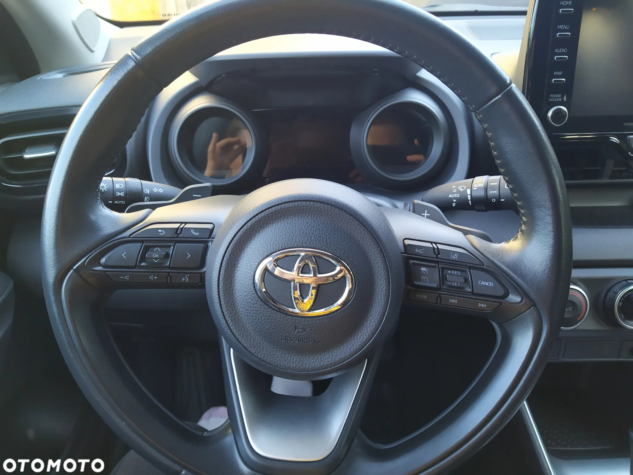 Toyota Yaris 1.5 Comfort CVT - 13