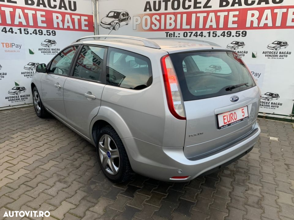 Ford Focus 1.6 16V Ambiente - 3
