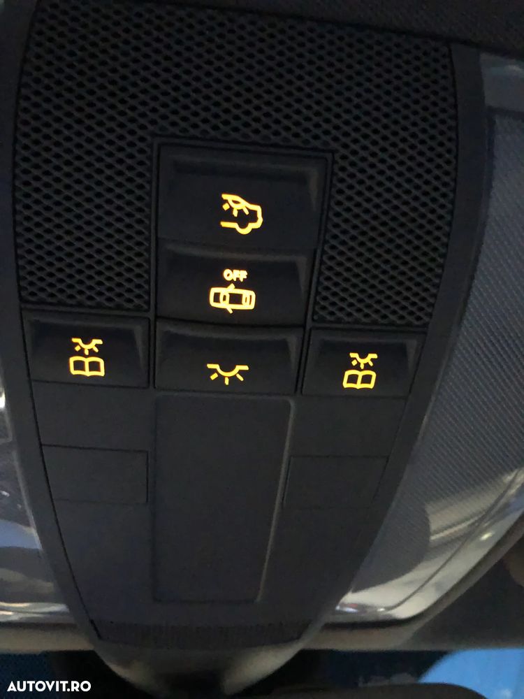 Mercedes-Benz C - 25