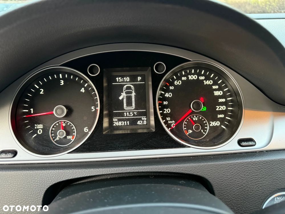 Volkswagen Passat 2.0 TDI DSG BlueMotion Technology Comfortline - 17