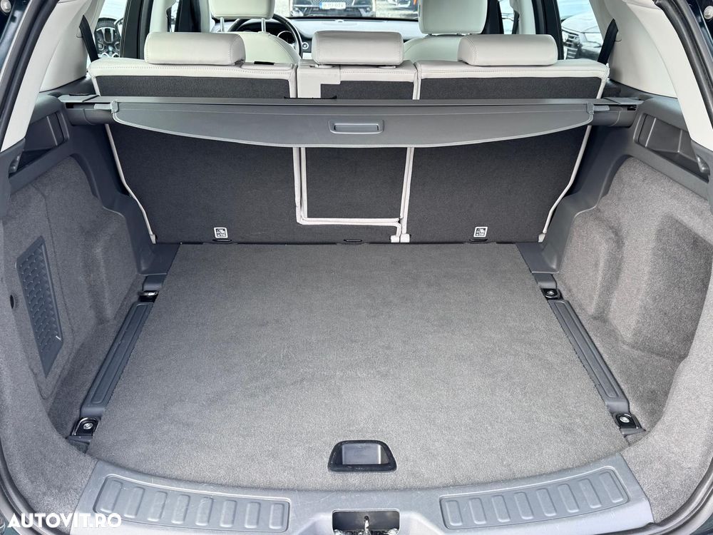 Land Rover Discovery Sport 2.0 l TD4 HSE Aut. - 33