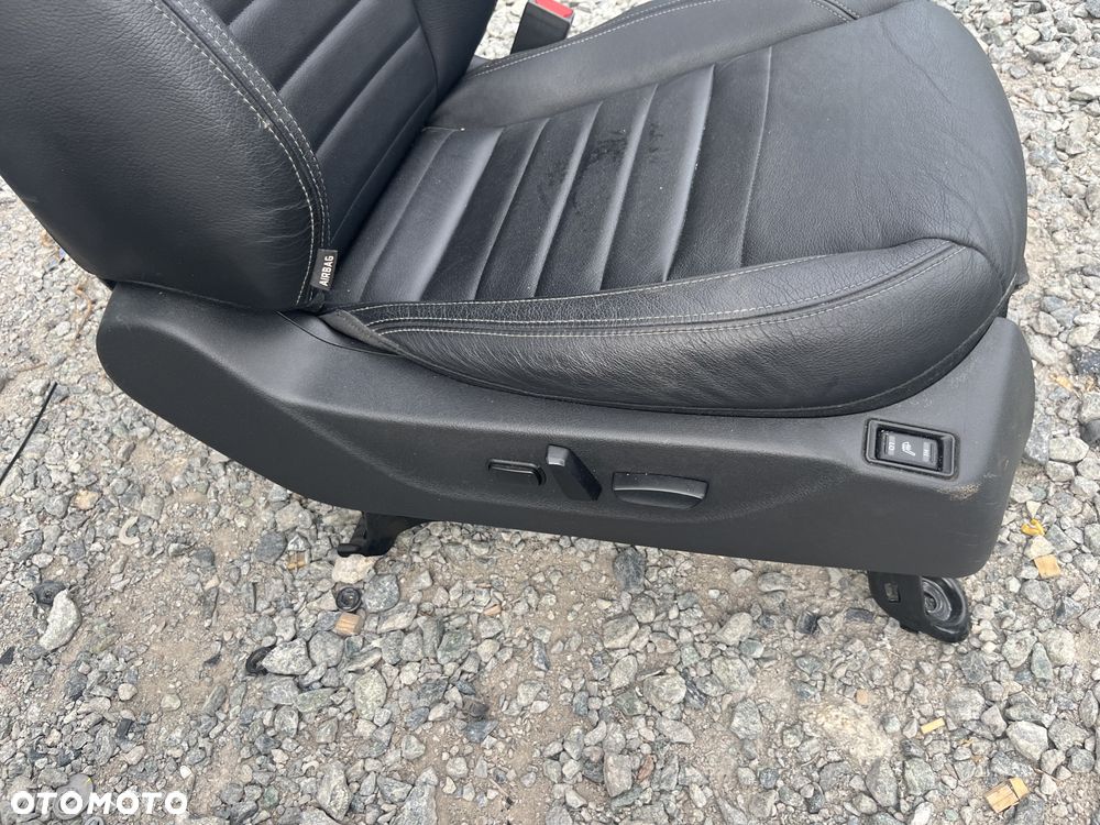 Fotele komplet Mercedes W470 X-KLASA - 4