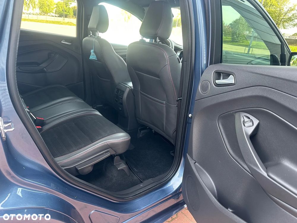Ford Kuga 2.0 TDCi FWD ST-Line - 19