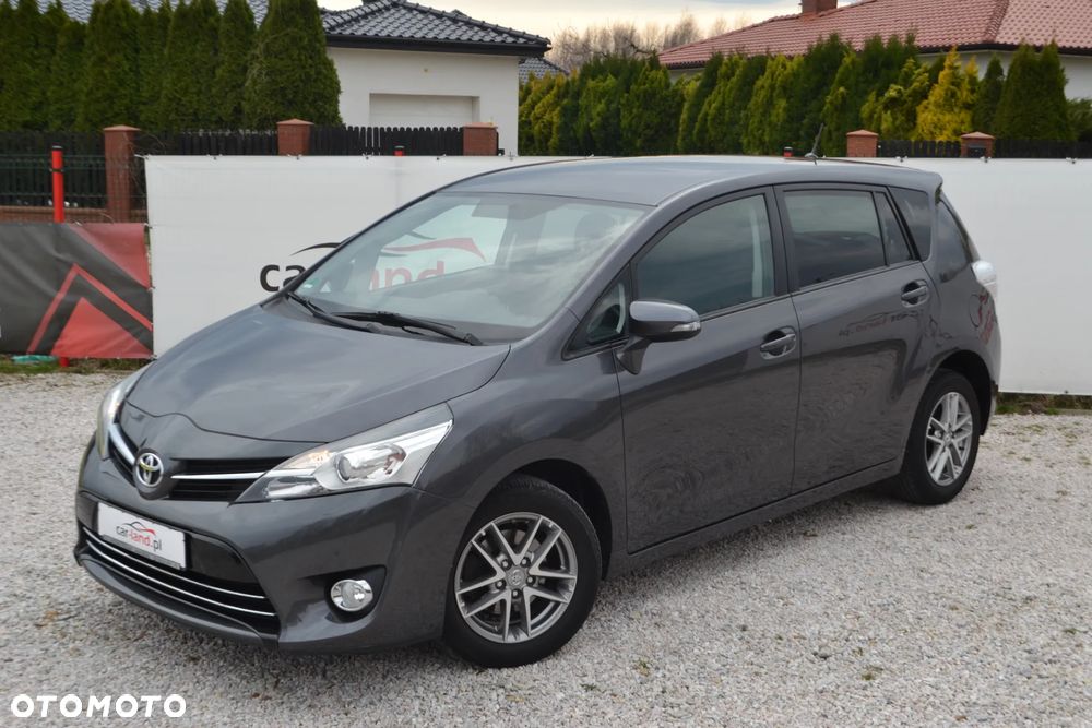 Toyota Verso 1.6 D-4D Prestige - 9